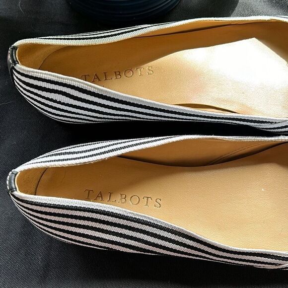 Talbots Edison Black And White Stripped Flat Shoes Pointed Toe Sz 8 - Picture 2 of 7